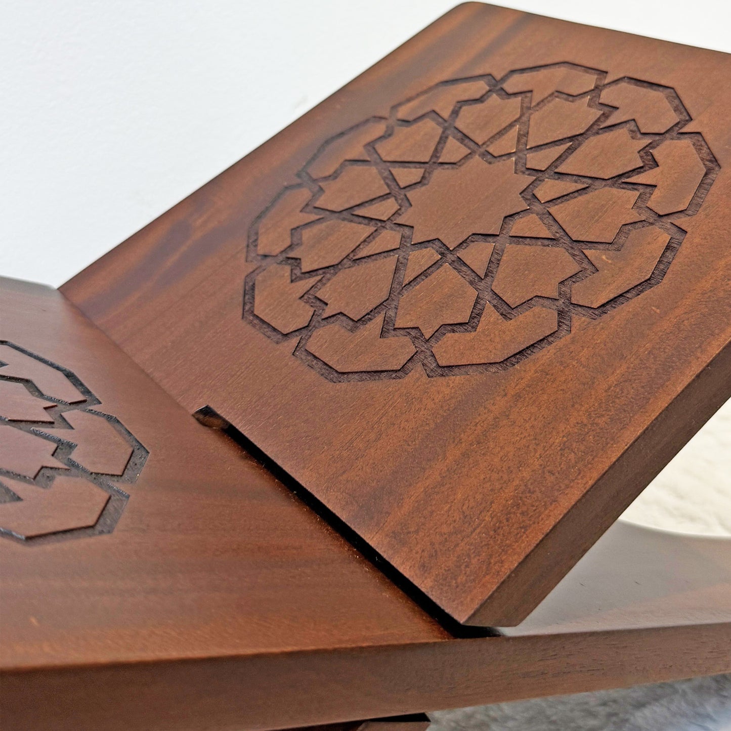 Mahogany Qur'an Stand - Natural