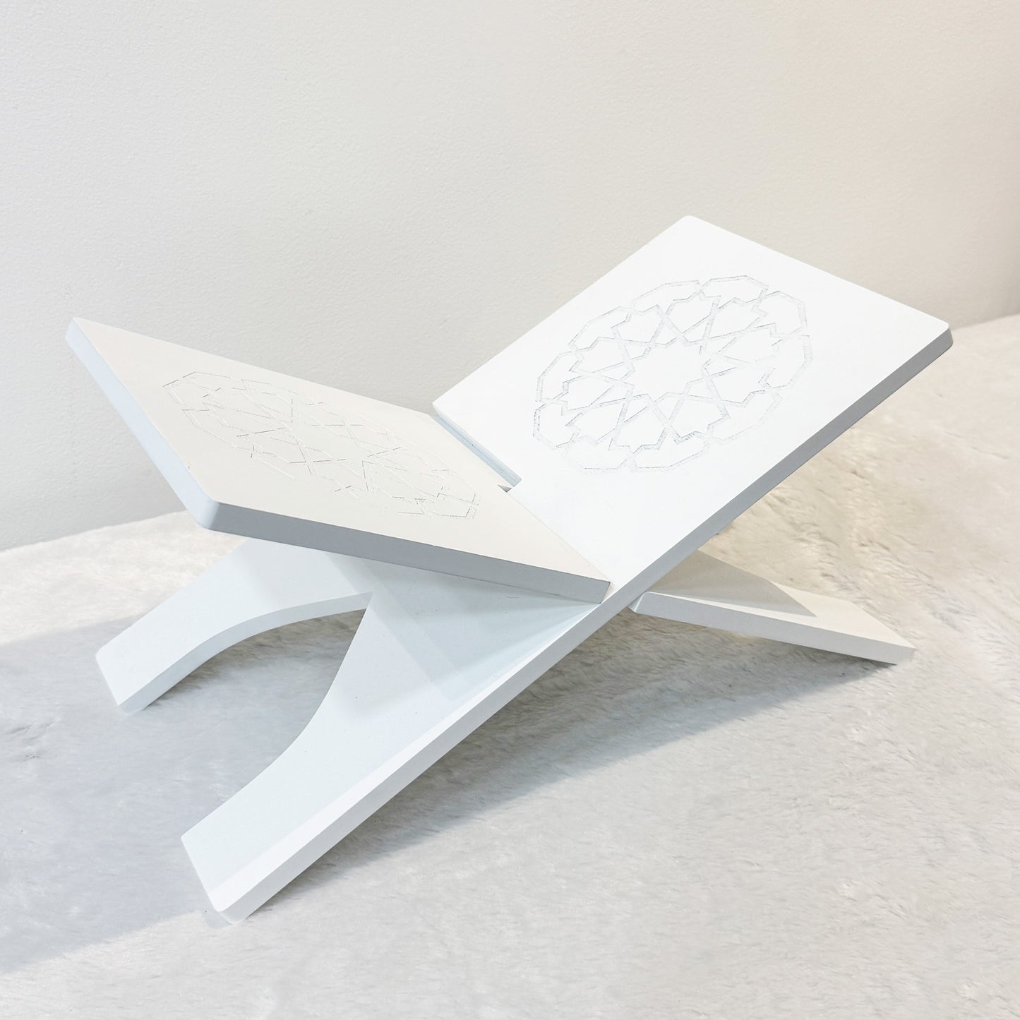 Mahogany Qur'an Stand -  White
